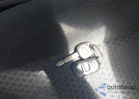 2005 Toyota Corolla S from USA, damaged, VIN 1NXBR32E15Z521362